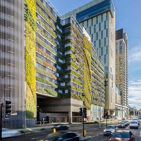 Hotel Hilton Woking Exterior foto