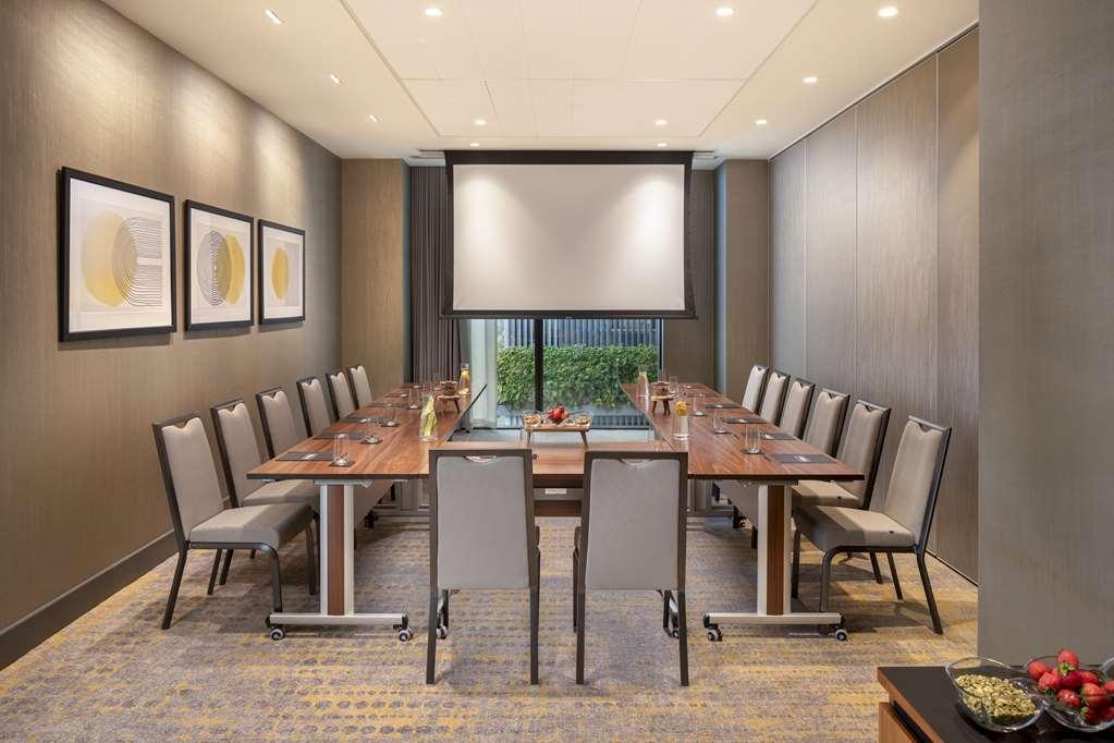 Hotel Hilton Woking Facilidades foto